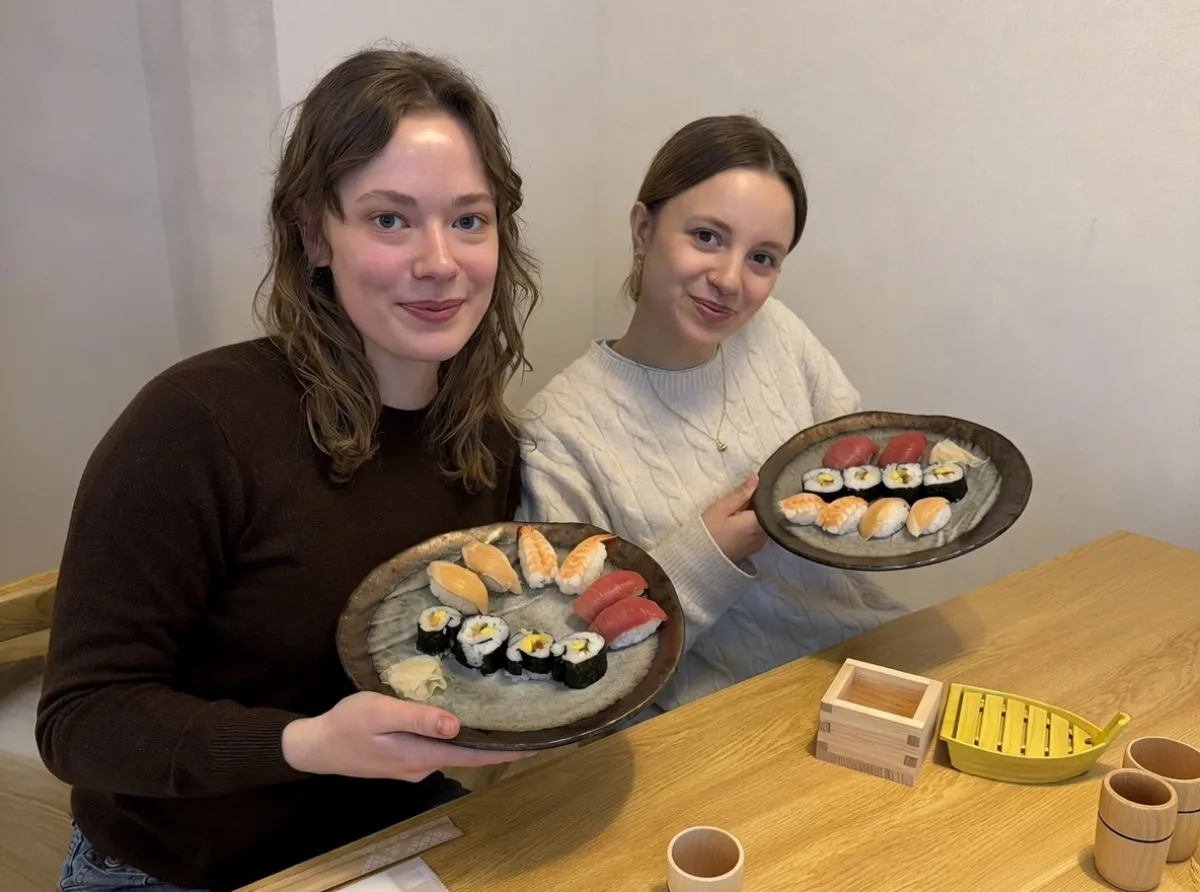 Friends Sushi Party